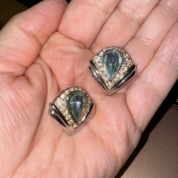 Vintage Pierced Earrings Silver Tone Light Blue and Clear Stones - Picture 6 of 6